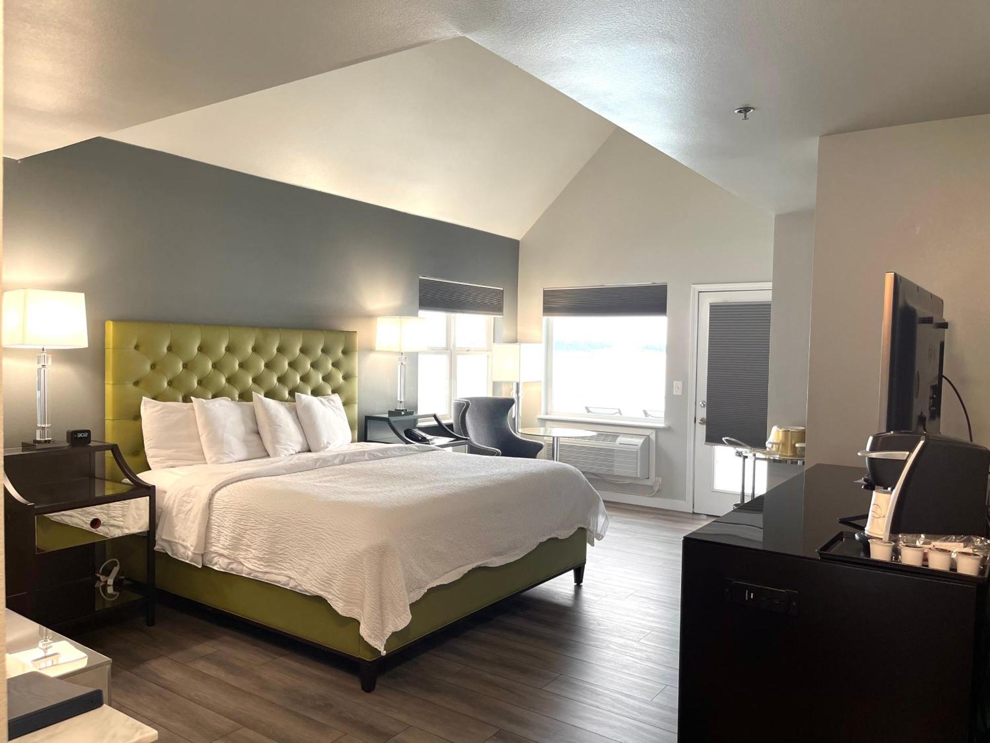 Tides Inn & Suites Порт-Таунсенд Номер фото