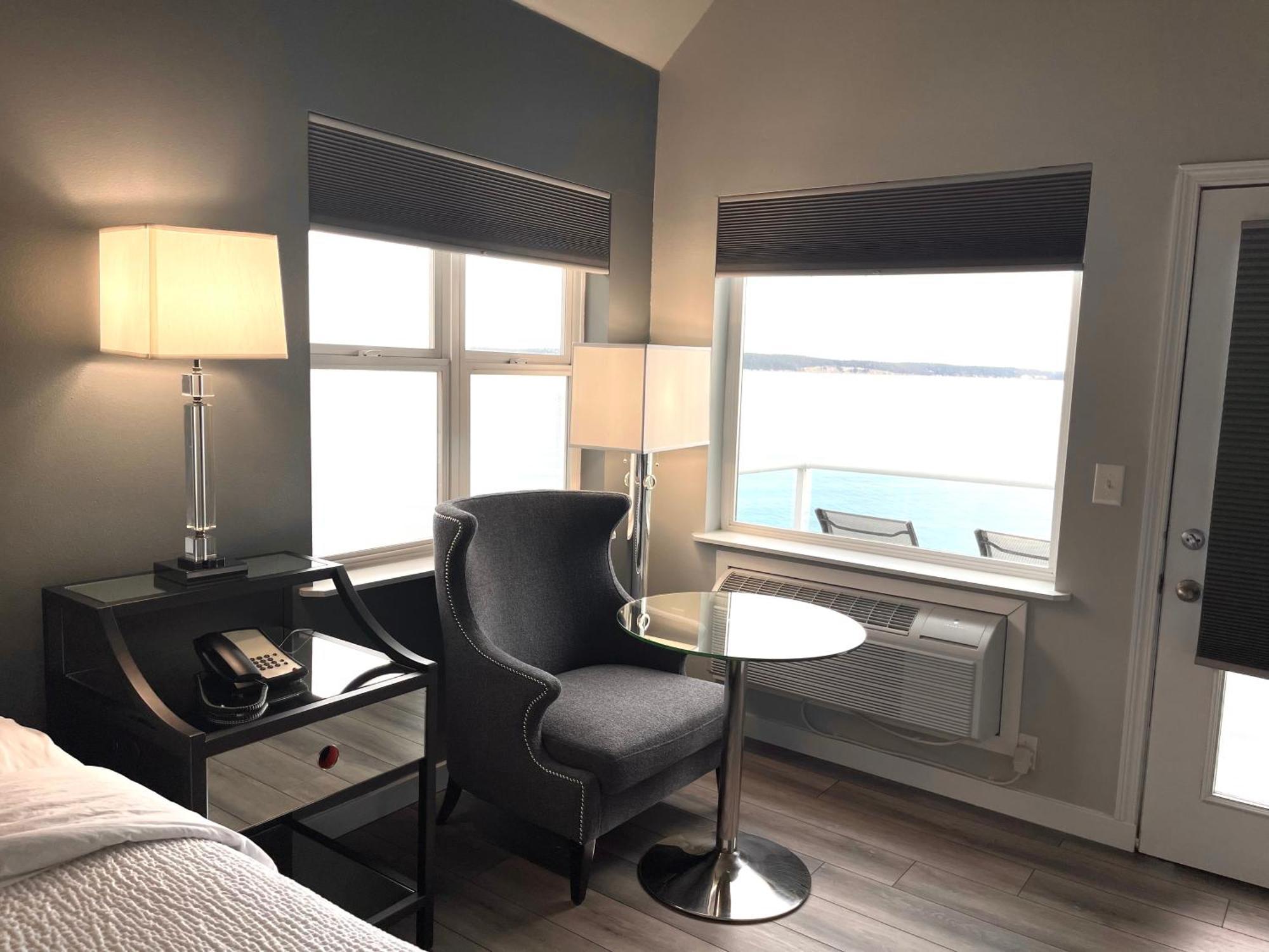 Tides Inn & Suites Порт-Таунсенд Номер фото